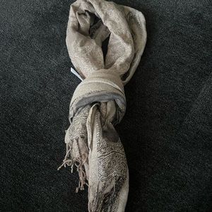 Printed fashion scarf